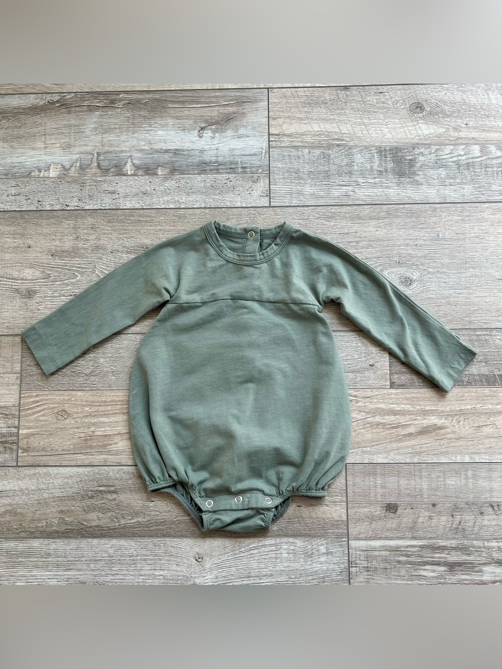 Kate Quinn Long Sleeve Gathered Bubble Bodysuit  Size 12-18 Months